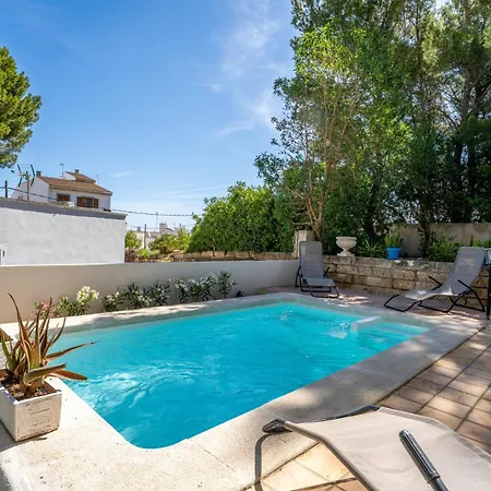 Quiros Holiday home *
