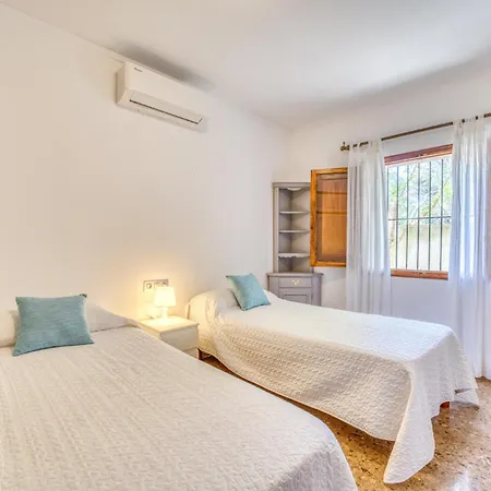 Holiday home Quiros *