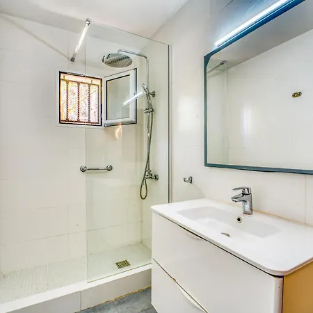 Holiday home Quiros *