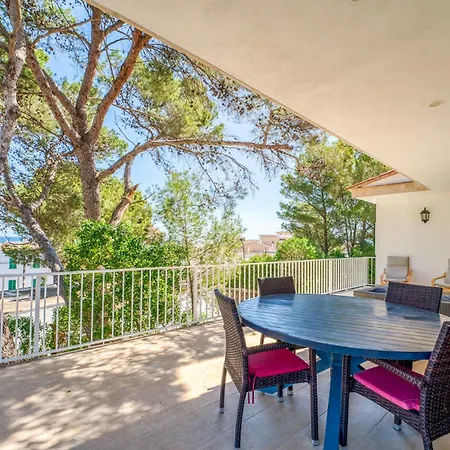 Holiday home Quiros